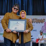 Hadiri Halal Bihalal IWARI Cempaka, HD Dianugerahi Gelar “Cinta Marga”