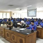 Gelar Pembinaan Bagi Jukir Tepi Jalan, Wali Kota Madiun Ingatkan Jukir Harus Santun