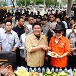Begini Pesan Bupati Kaji Mbing di Pengajian Umum KH. Anwar Zahid